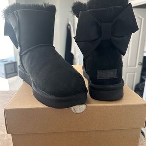 Ugg boots with bow, size 10